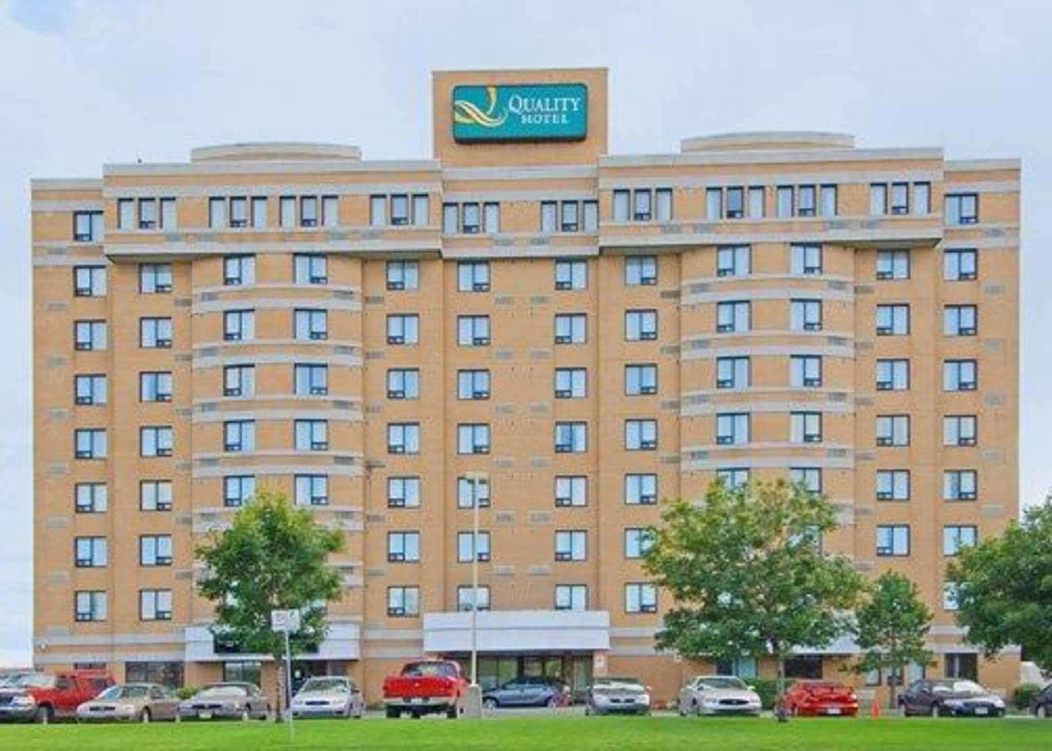 Quality Inn And Suites Montreal East Zewnętrze zdjęcie